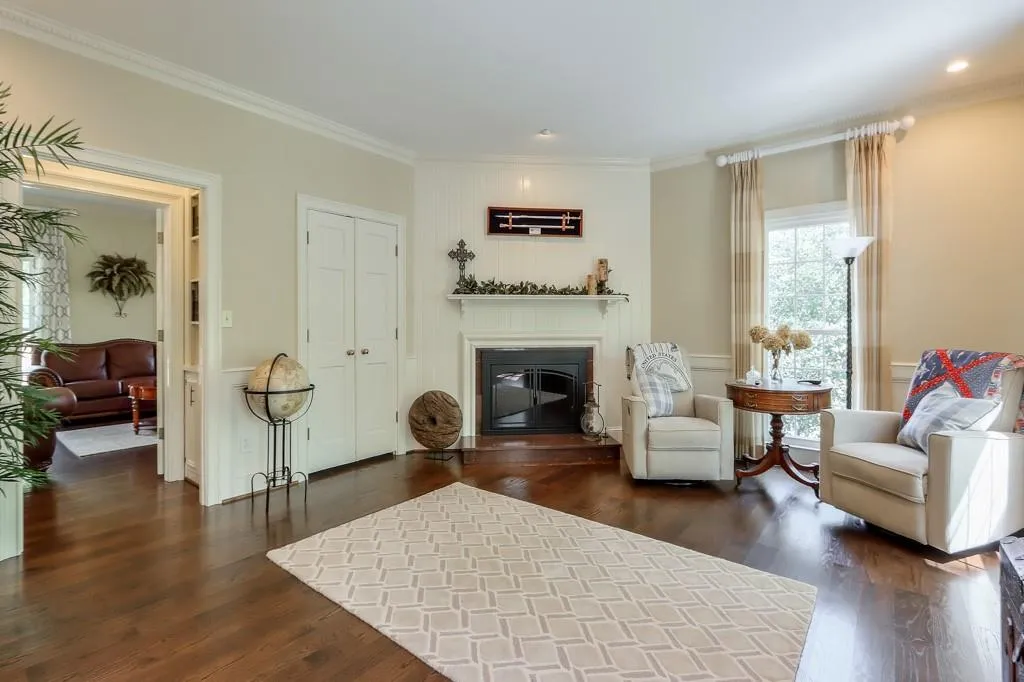 535 Valley Hall Drive, Sandy Springs, Georgia 30350, 4 Bedrooms Bedrooms, ,4 BathroomsBathrooms,Residential,Sold,535 Valley Hall Drive,7201613