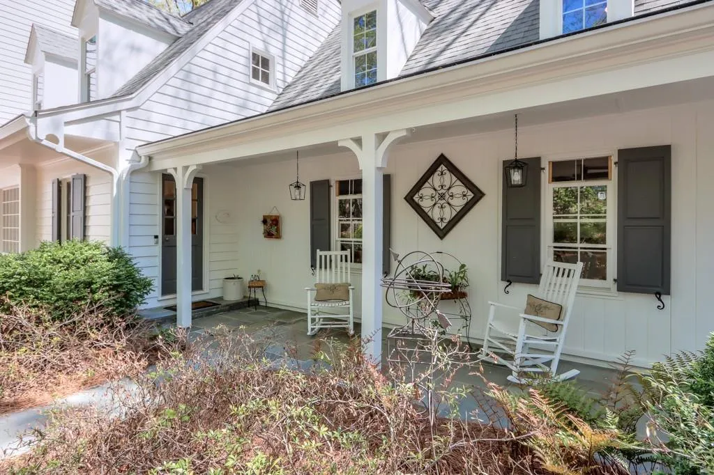 535 Valley Hall Drive, Sandy Springs, Georgia 30350, 4 Bedrooms Bedrooms, ,4 BathroomsBathrooms,Residential,Sold,535 Valley Hall Drive,7201613