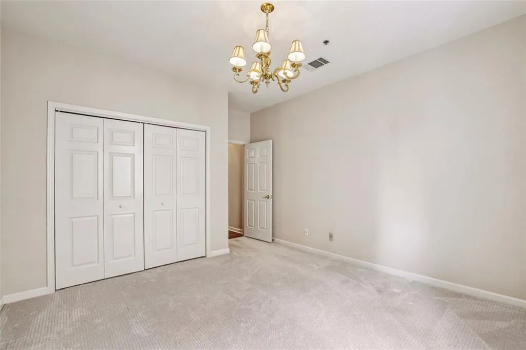 2499 Peachtree Road Ne Unit 406, Atlanta, Georgia 30305, 2 Bedrooms Bedrooms, 0 ,2 BathroomsBathrooms,Residential,For Sale,2499 Peachtree Road Ne Unit 406,7763165