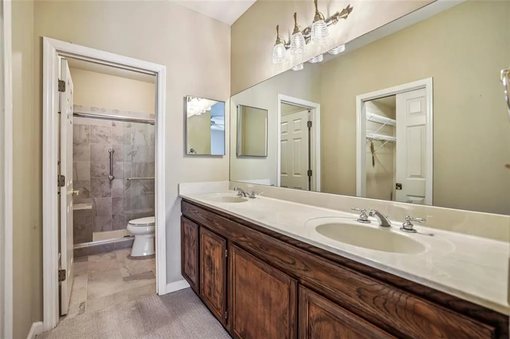 2499 Peachtree Road Ne Unit 406, Atlanta, Georgia 30305, 2 Bedrooms Bedrooms, 0 ,2 BathroomsBathrooms,Residential,For Sale,2499 Peachtree Road Ne Unit 406,7763165