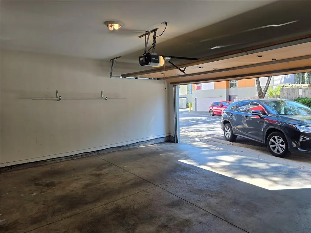 1336 Rietveld Row Nw, Atlanta, Georgia 30318, 2 Bedrooms Bedrooms, ,2 BathroomsBathrooms,Residential,For Sale,1336 Rietveld Row Nw,7667016