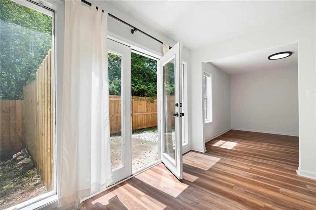 7750 Roswell Road Unit 3d, Atlanta, Georgia 30350, 3 Bedrooms Bedrooms, ,2 BathroomsBathrooms,Residential,For Sale,7750 Roswell Road Unit 3d,7582281
