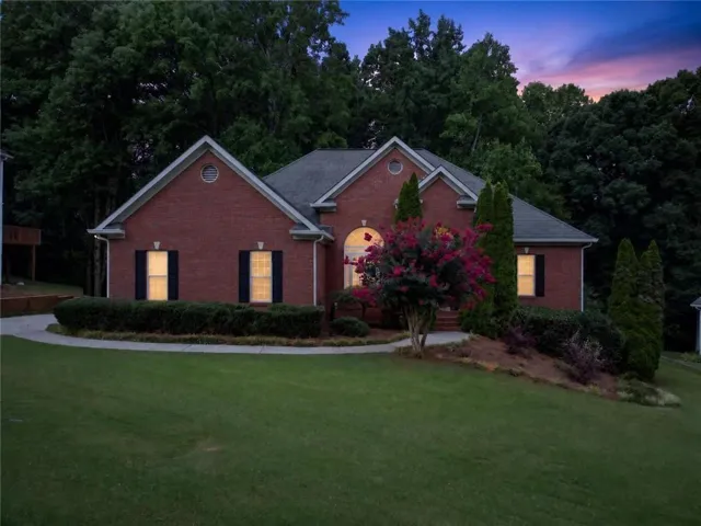 1270 Harvest Lane, Hoschton, Georgia 30548