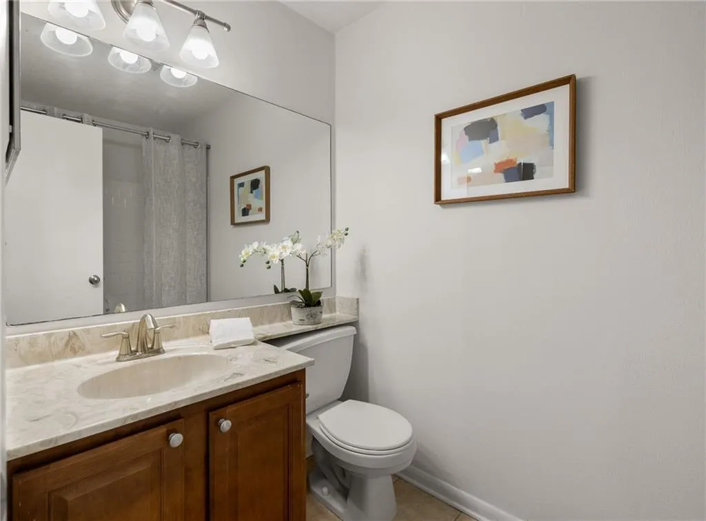 6900 Roswell Road Unit 6n, Atlanta, Georgia 30328, 2 Bedrooms Bedrooms, ,2 BathroomsBathrooms,Residential,Sold,6900 Roswell Road Unit 6n,7370342