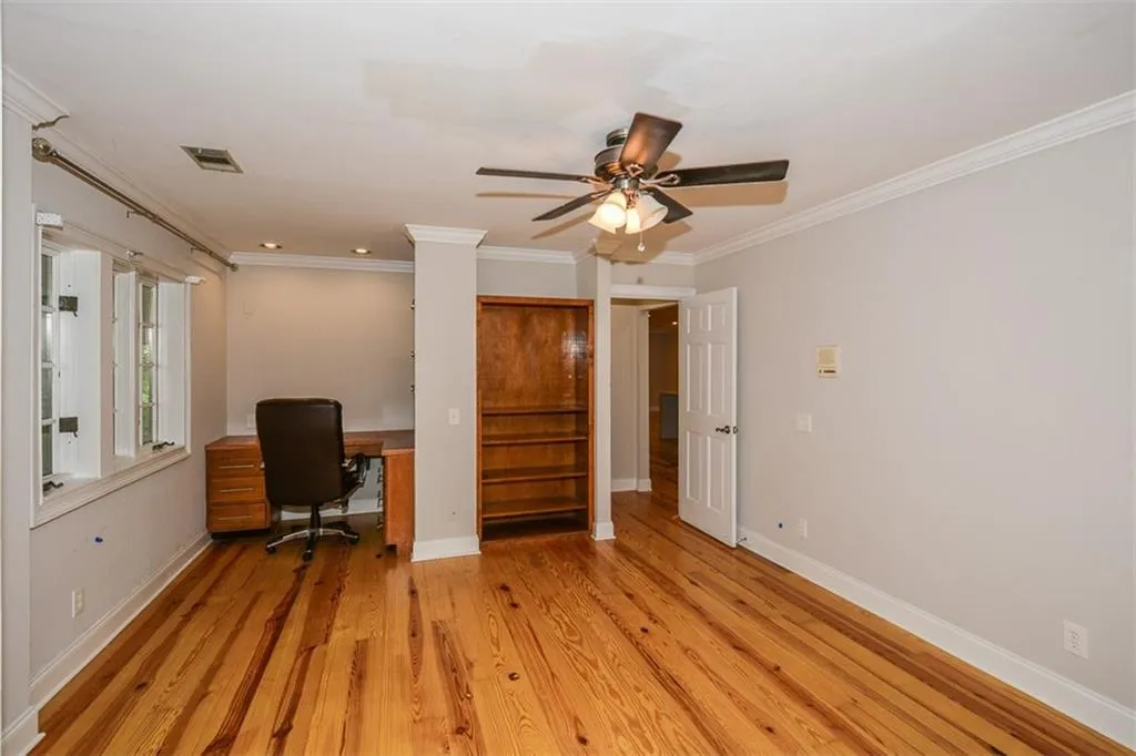 5051 Powers Ferry Road, Sandy Springs, Georgia 30327, 5 Bedrooms Bedrooms, ,4 BathroomsBathrooms,Residential,Sold,5051 Powers Ferry Road,6877928