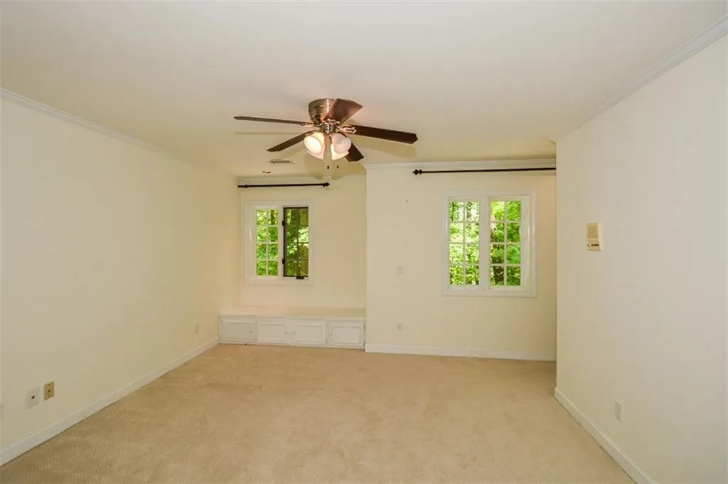 5051 Powers Ferry Road, Sandy Springs, Georgia 30327, 5 Bedrooms Bedrooms, ,4 BathroomsBathrooms,Residential,Sold,5051 Powers Ferry Road,6877928