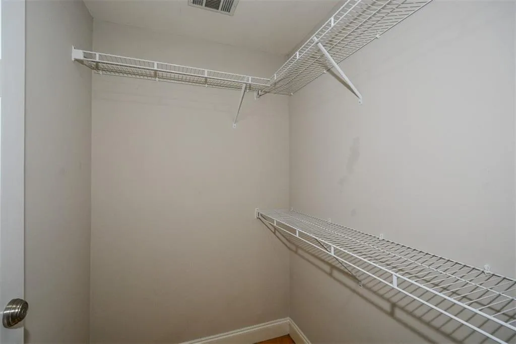 5051 Powers Ferry Road, Sandy Springs, Georgia 30327, 5 Bedrooms Bedrooms, ,4 BathroomsBathrooms,Residential,Sold,5051 Powers Ferry Road,6877928