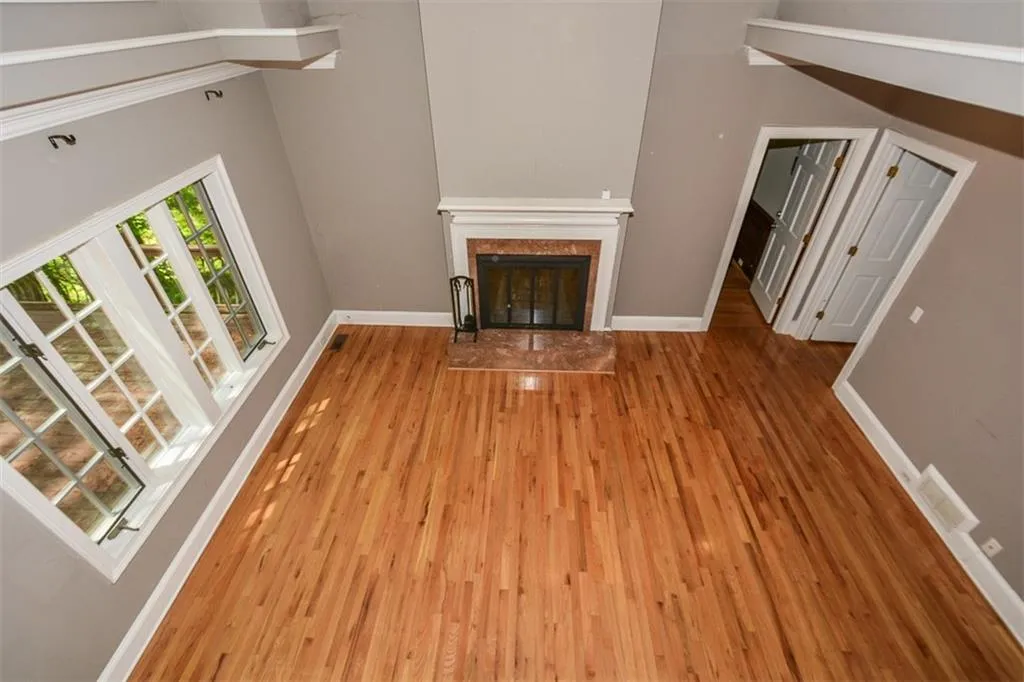 5051 Powers Ferry Road, Sandy Springs, Georgia 30327, 5 Bedrooms Bedrooms, ,4 BathroomsBathrooms,Residential,Sold,5051 Powers Ferry Road,6877928