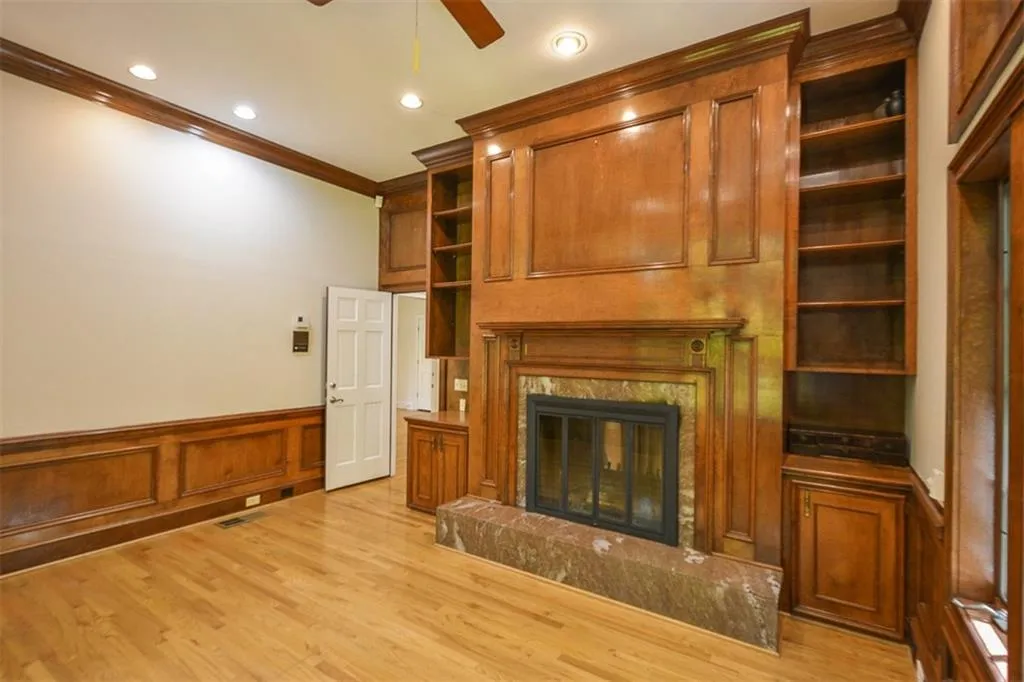 5051 Powers Ferry Road, Sandy Springs, Georgia 30327, 5 Bedrooms Bedrooms, ,4 BathroomsBathrooms,Residential,Sold,5051 Powers Ferry Road,6877928