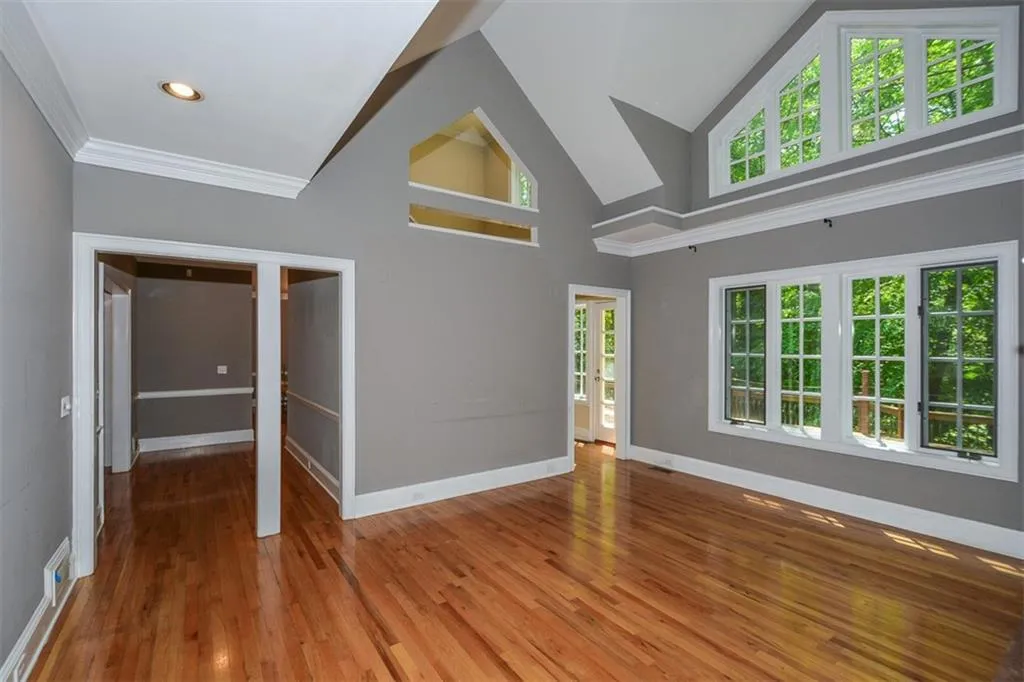 5051 Powers Ferry Road, Sandy Springs, Georgia 30327, 5 Bedrooms Bedrooms, ,4 BathroomsBathrooms,Residential,Sold,5051 Powers Ferry Road,6877928