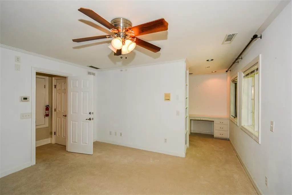 5051 Powers Ferry Road, Sandy Springs, Georgia 30327, 5 Bedrooms Bedrooms, ,4 BathroomsBathrooms,Residential,Sold,5051 Powers Ferry Road,6877928