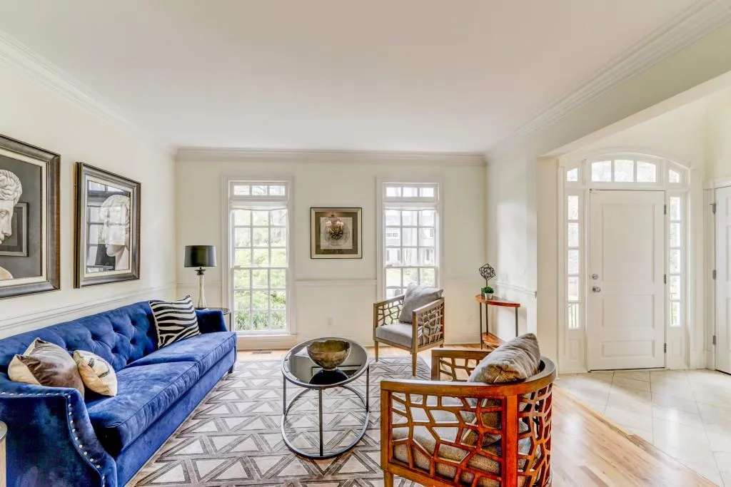 704 Longleaf Drive, Atlanta, Georgia 30342, 4 Bedrooms Bedrooms, ,3 BathroomsBathrooms,Residential,Sold,704 Longleaf Drive,5825791