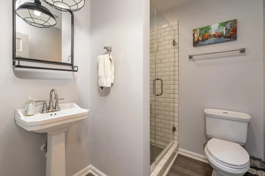 135 Trail Point, Sandy Springs, Georgia 30350, 5 Bedrooms Bedrooms, ,4 BathroomsBathrooms,Residential,Sold,135 Trail Point,6715334