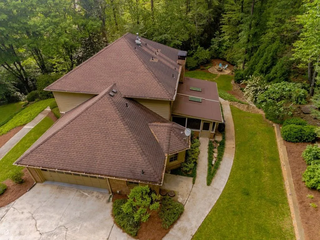 135 Trail Point, Sandy Springs, Georgia 30350, 5 Bedrooms Bedrooms, ,4 BathroomsBathrooms,Residential,Sold,135 Trail Point,6715334