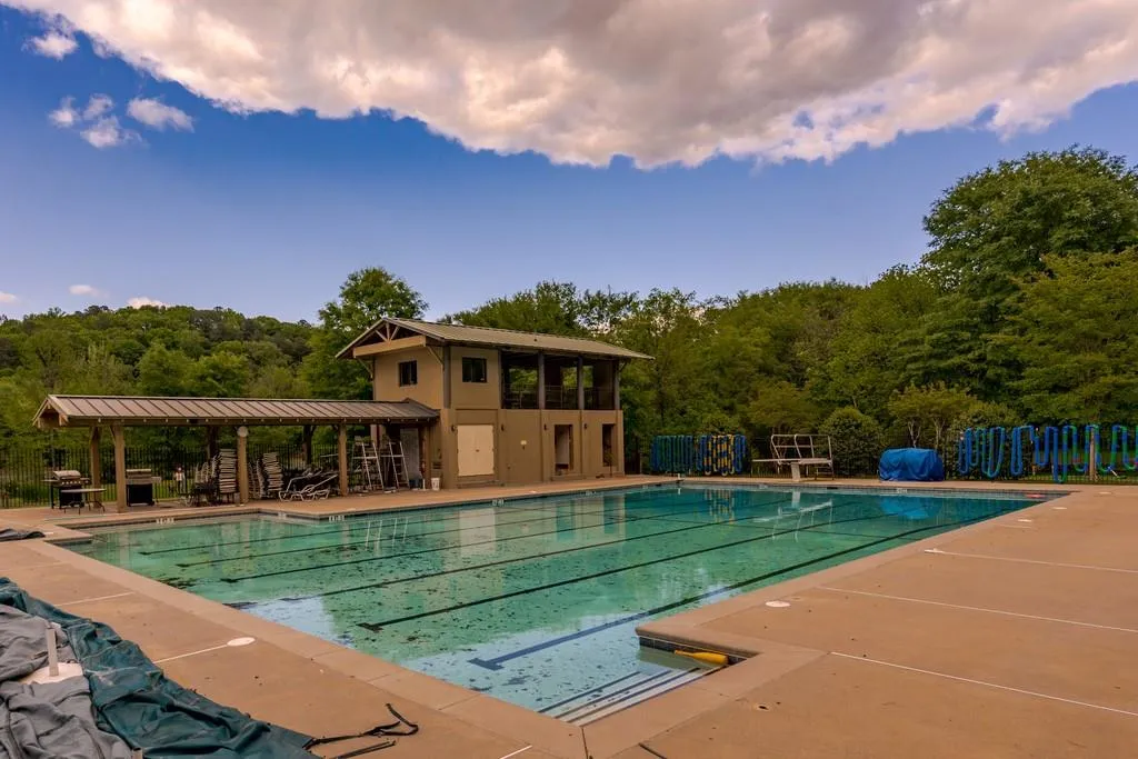 135 Trail Point, Sandy Springs, Georgia 30350, 5 Bedrooms Bedrooms, ,4 BathroomsBathrooms,Residential,Sold,135 Trail Point,6715334