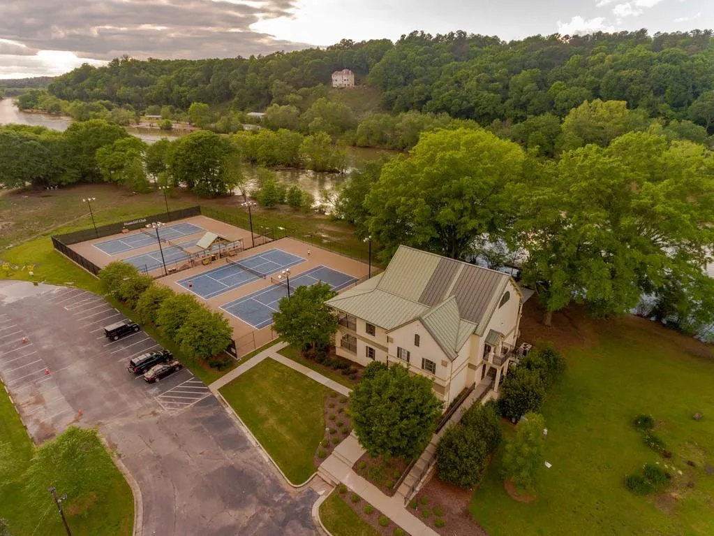 135 Trail Point, Sandy Springs, Georgia 30350, 5 Bedrooms Bedrooms, ,4 BathroomsBathrooms,Residential,Sold,135 Trail Point,6715334