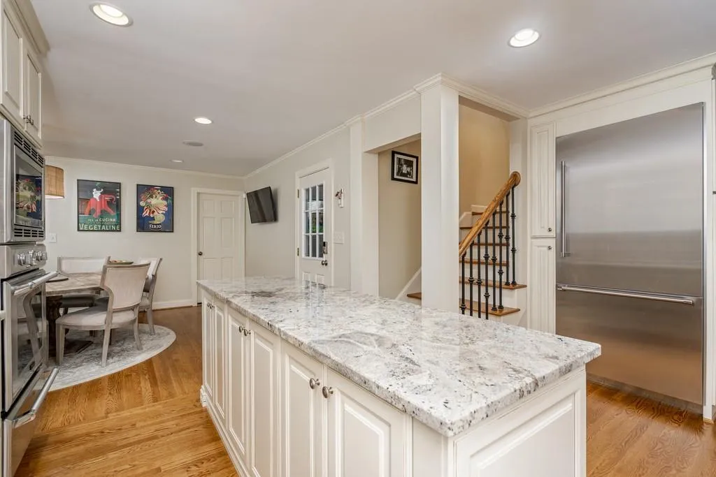 135 Trail Point, Sandy Springs, Georgia 30350, 5 Bedrooms Bedrooms, ,4 BathroomsBathrooms,Residential,Sold,135 Trail Point,6715334