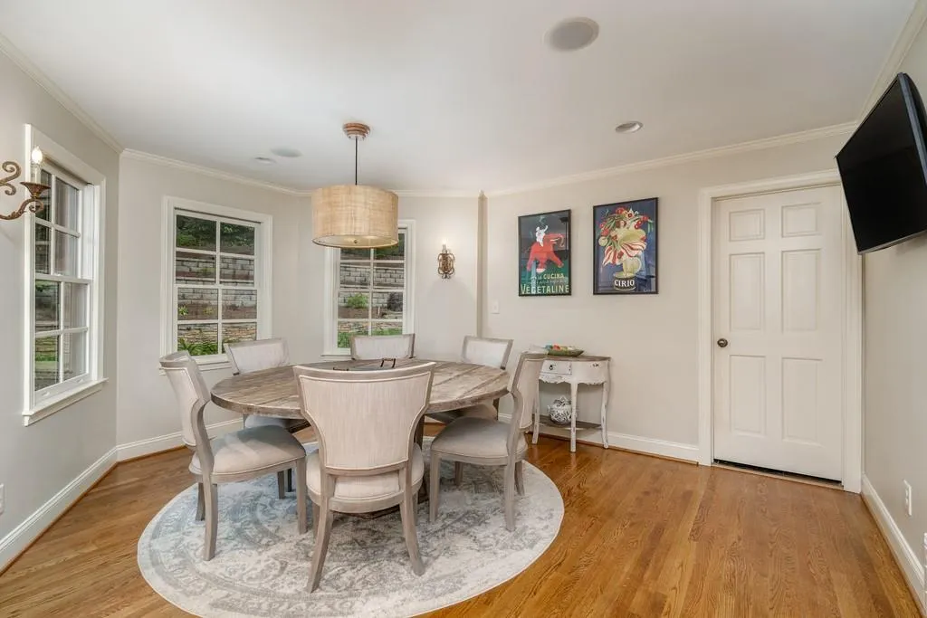 135 Trail Point, Sandy Springs, Georgia 30350, 5 Bedrooms Bedrooms, ,4 BathroomsBathrooms,Residential,Sold,135 Trail Point,6715334