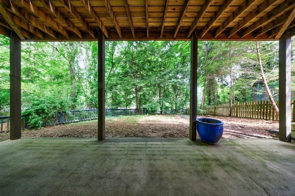4470 Crestwicke Pointe, Atlanta, Georgia 30319, 5 Bedrooms Bedrooms, ,5 BathroomsBathrooms,Residential,For Sale,4470 Crestwicke Pointe,7578027