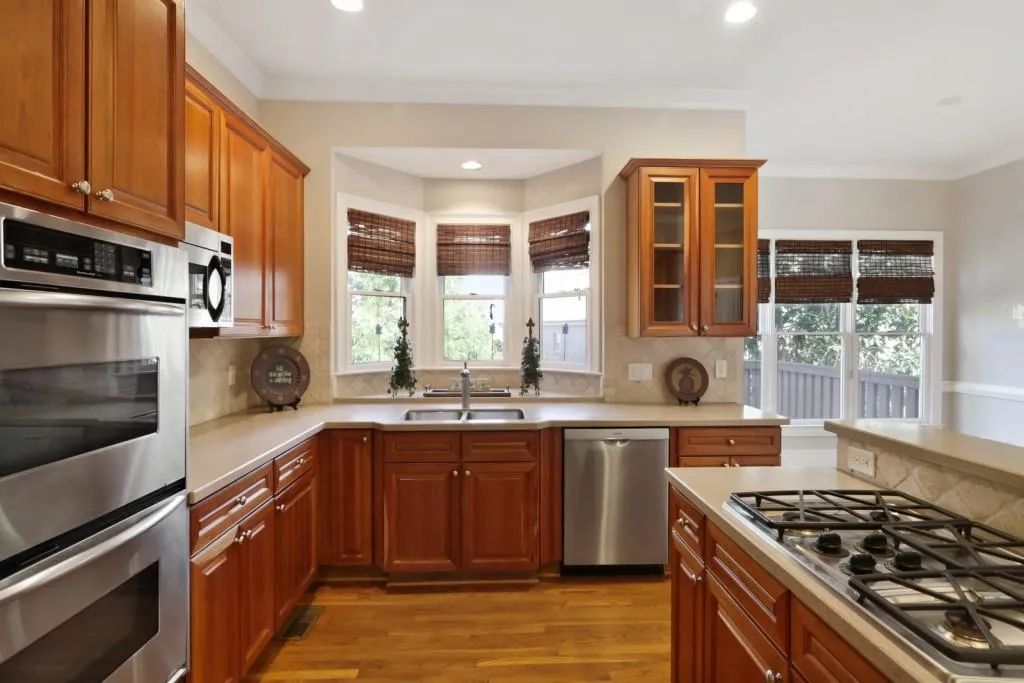 720 Glenferry Trail, Sandy Springs, Georgia 30328, 6 Bedrooms Bedrooms, ,5 BathroomsBathrooms,Residential,Sold,720 Glenferry Trail,6695545