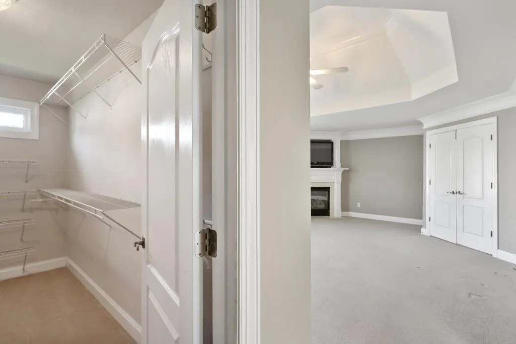 720 Glenferry Trail, Sandy Springs, Georgia 30328, 6 Bedrooms Bedrooms, ,5 BathroomsBathrooms,Residential,Sold,720 Glenferry Trail,6695545