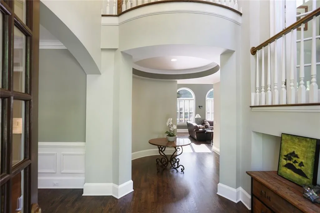 800 Lake Summit Drive, Sandy Springs, Georgia 30342, 4 Bedrooms Bedrooms, ,4 BathroomsBathrooms,Residential,Sold,800 Lake Summit Drive,5837159