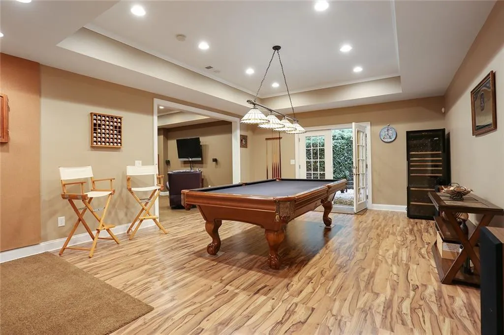 800 Lake Summit Drive, Sandy Springs, Georgia 30342, 4 Bedrooms Bedrooms, ,4 BathroomsBathrooms,Residential,Sold,800 Lake Summit Drive,5837159