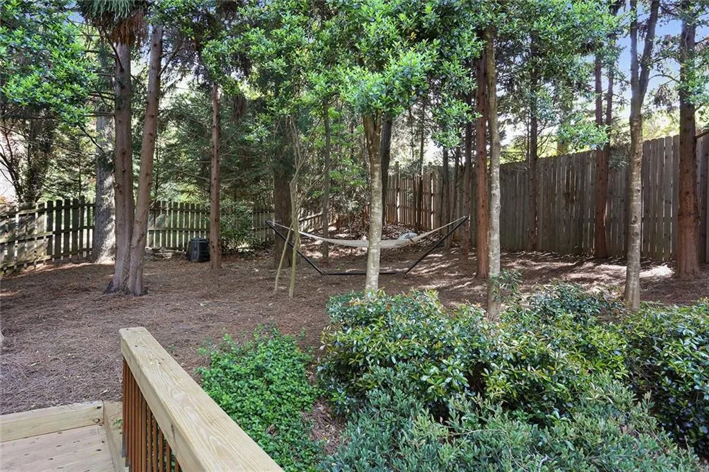800 Lake Summit Drive, Sandy Springs, Georgia 30342, 4 Bedrooms Bedrooms, ,4 BathroomsBathrooms,Residential,Sold,800 Lake Summit Drive,5837159