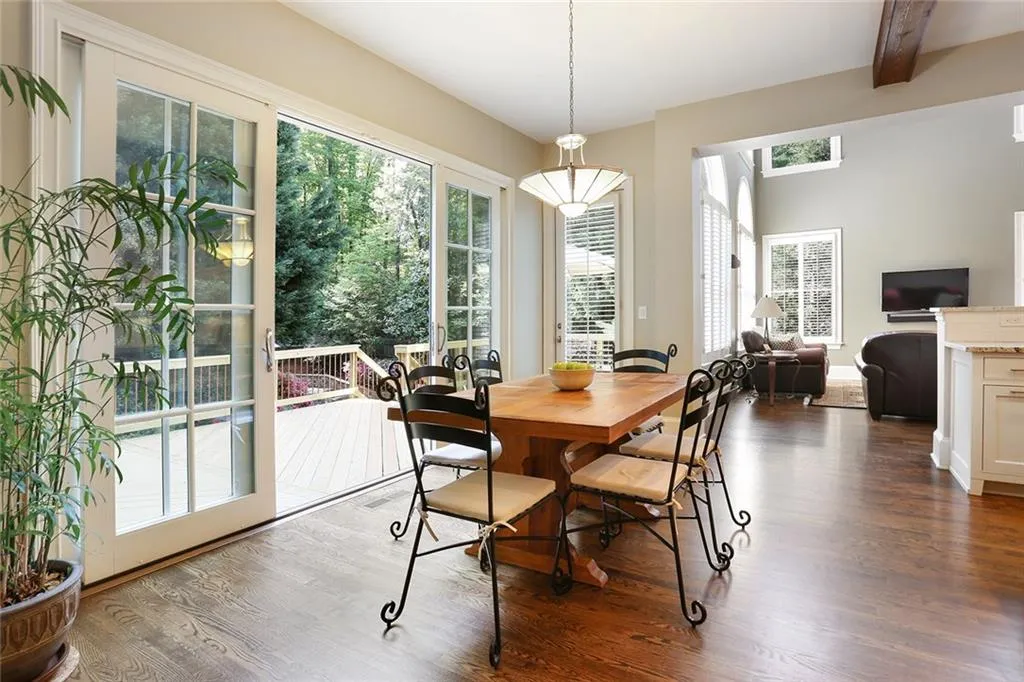 800 Lake Summit Drive, Sandy Springs, Georgia 30342, 4 Bedrooms Bedrooms, ,4 BathroomsBathrooms,Residential,Sold,800 Lake Summit Drive,5837159