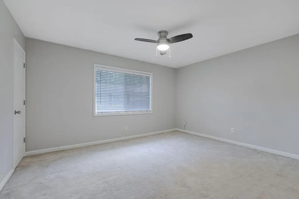 6940 Roswell Road Unit 21c, Sandy Springs, Georgia 30328, 2 Bedrooms Bedrooms, ,1 BathroomBathrooms,Residential,Sold,6940 Roswell Road Unit 21c,7105531