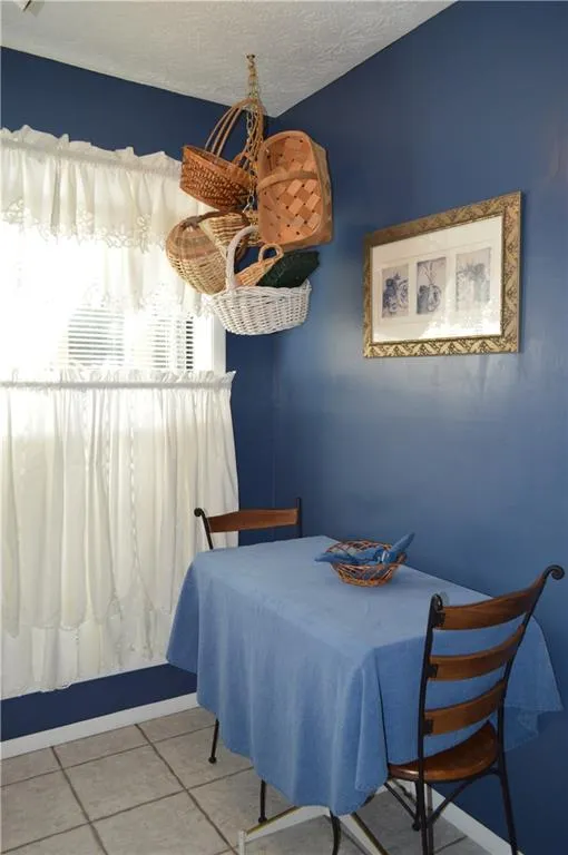 1605 Woodcliff Drive Unit 1605, Atlanta, Georgia 30350, 2 Bedrooms Bedrooms, ,2 BathroomsBathrooms,Residential,Sold,1605 Woodcliff Drive Unit 1605,5607622