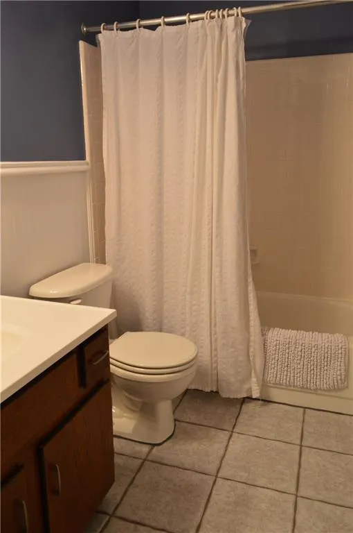 1605 Woodcliff Drive Unit 1605, Atlanta, Georgia 30350, 2 Bedrooms Bedrooms, ,2 BathroomsBathrooms,Residential,Sold,1605 Woodcliff Drive Unit 1605,5607622