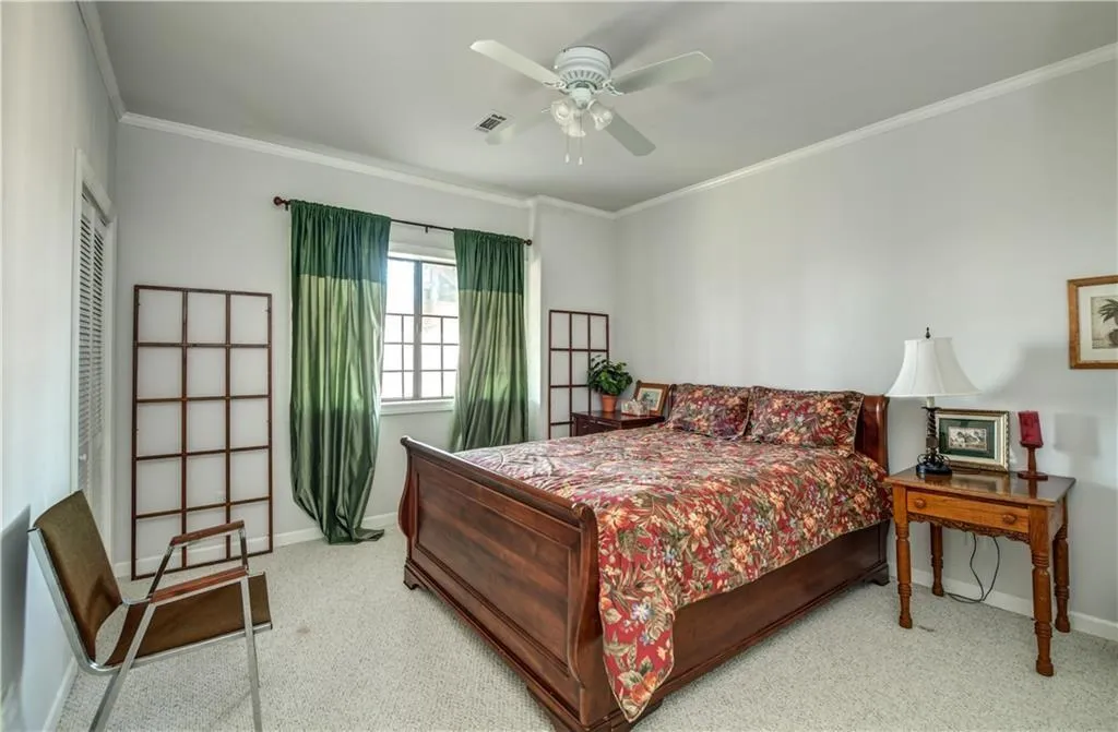 1455 N Riverside Circle, Sandy Springs, Georgia 30328, 5 Bedrooms Bedrooms, ,4 BathroomsBathrooms,Residential,Sold,1455 N Riverside Circle,7001861