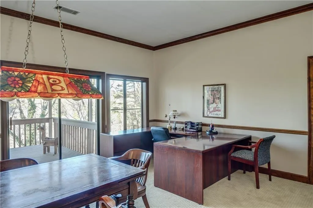 1455 N Riverside Circle, Sandy Springs, Georgia 30328, 5 Bedrooms Bedrooms, ,4 BathroomsBathrooms,Residential,Sold,1455 N Riverside Circle,7001861