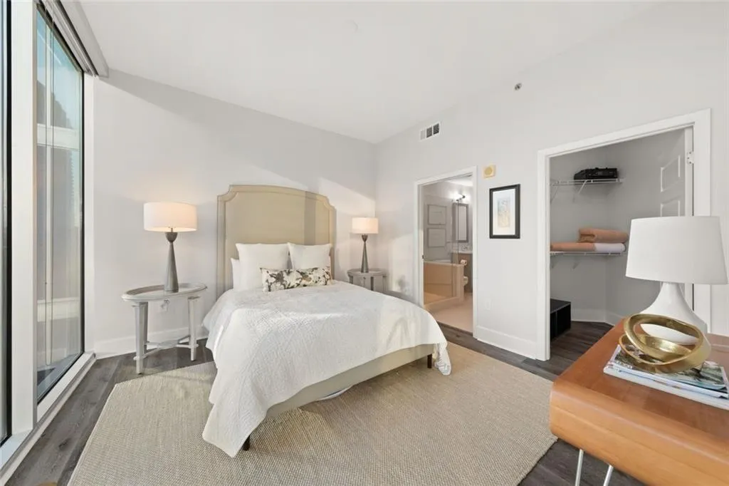 1080 Peachtree Street Ne Unit 1902, Atlanta, Georgia 30309, 2 Bedrooms Bedrooms, ,2 BathroomsBathrooms,Residential,For Sale,1080 Peachtree Street Ne Unit 1902,7612367