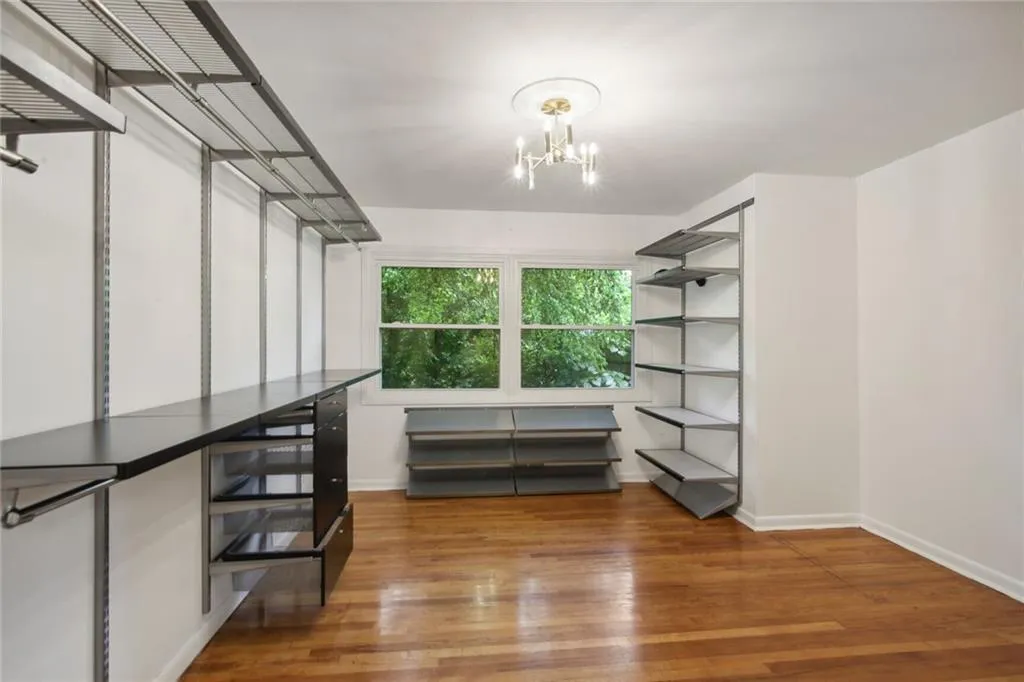 6420 N Hampton Drive, Sandy Springs, Georgia 30328, 4 Bedrooms Bedrooms, ,4 BathroomsBathrooms,Residential,Sold,6420 N Hampton Drive,7232406