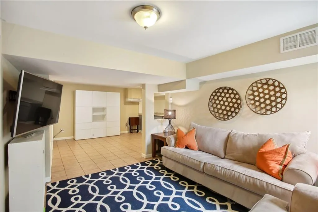 6420 N Hampton Drive, Sandy Springs, Georgia 30328, 4 Bedrooms Bedrooms, ,4 BathroomsBathrooms,Residential,Sold,6420 N Hampton Drive,7232406