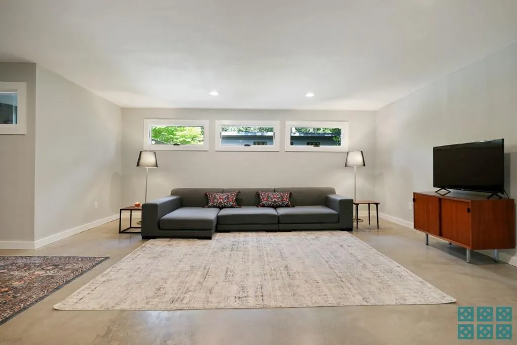 265 Glen Lake Drive Nw, Atlanta, Georgia 30327, 3 Bedrooms Bedrooms, ,2 BathroomsBathrooms,Residential,Sold,265 Glen Lake Drive Nw,6890890