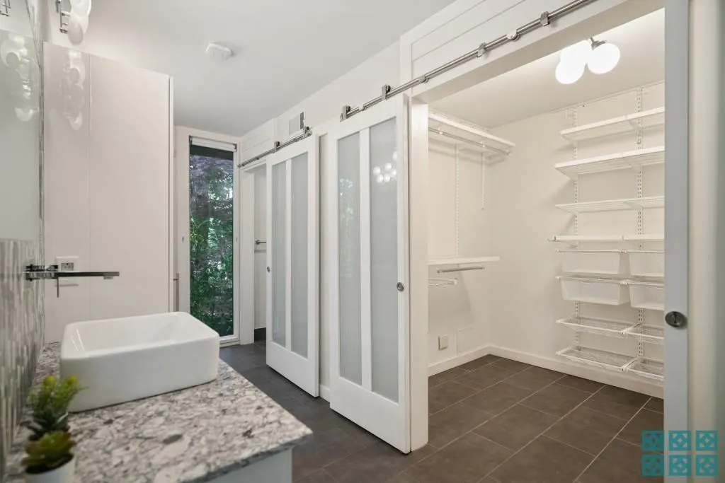 265 Glen Lake Drive Nw, Atlanta, Georgia 30327, 3 Bedrooms Bedrooms, ,2 BathroomsBathrooms,Residential,Sold,265 Glen Lake Drive Nw,6890890