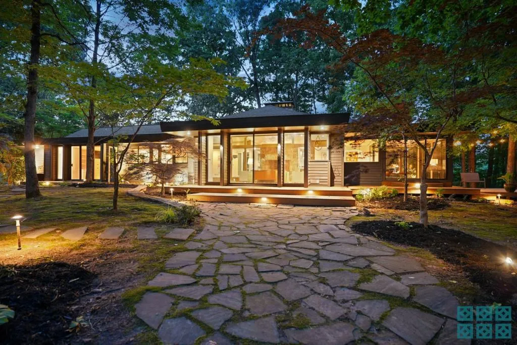 265 Glen Lake Drive Nw, Atlanta, Georgia 30327, 3 Bedrooms Bedrooms, ,2 BathroomsBathrooms,Residential,Sold,265 Glen Lake Drive Nw,6890890