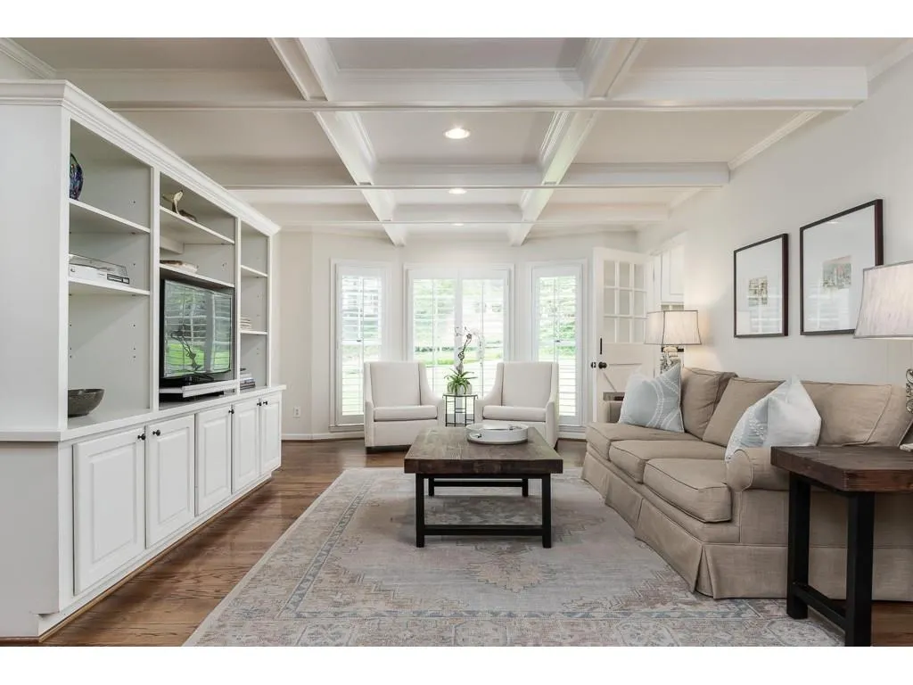 6250 Weatherly Drive, Sandy Springs, Georgia 30328, 4 Bedrooms Bedrooms, ,2 BathroomsBathrooms,Residential,Sold,6250 Weatherly Drive,6575949