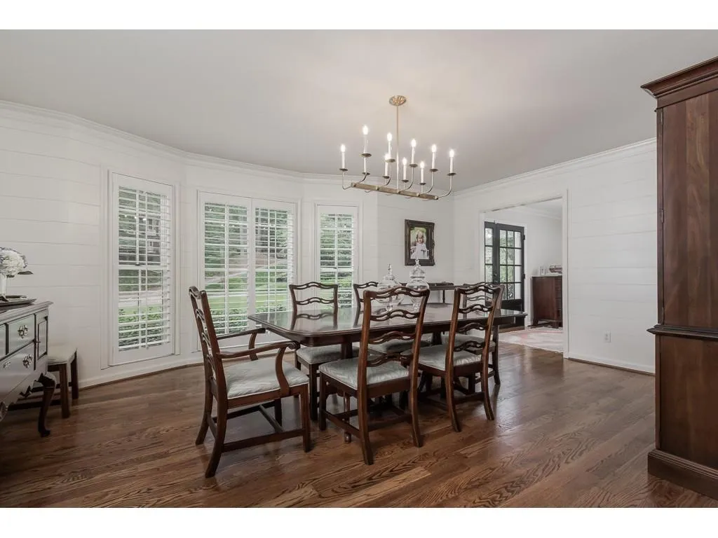 6250 Weatherly Drive, Sandy Springs, Georgia 30328, 4 Bedrooms Bedrooms, ,2 BathroomsBathrooms,Residential,Sold,6250 Weatherly Drive,6575949