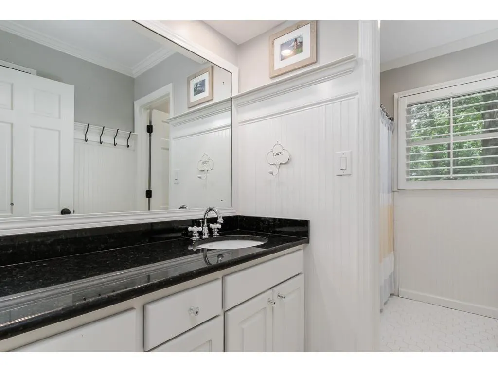 6250 Weatherly Drive, Sandy Springs, Georgia 30328, 4 Bedrooms Bedrooms, ,2 BathroomsBathrooms,Residential,Sold,6250 Weatherly Drive,6575949
