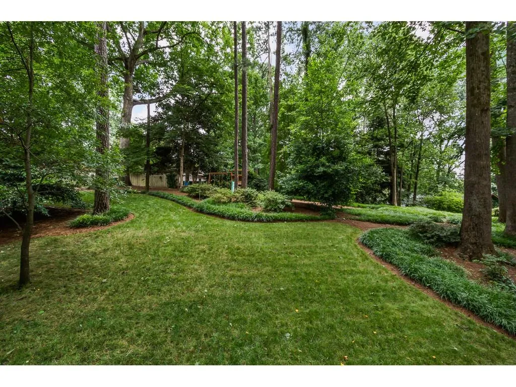 6250 Weatherly Drive, Sandy Springs, Georgia 30328, 4 Bedrooms Bedrooms, ,2 BathroomsBathrooms,Residential,Sold,6250 Weatherly Drive,6575949