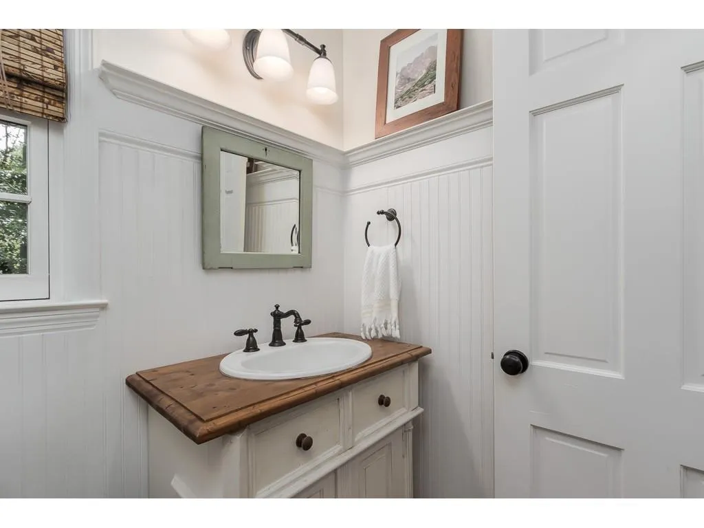 6250 Weatherly Drive, Sandy Springs, Georgia 30328, 4 Bedrooms Bedrooms, ,2 BathroomsBathrooms,Residential,Sold,6250 Weatherly Drive,6575949