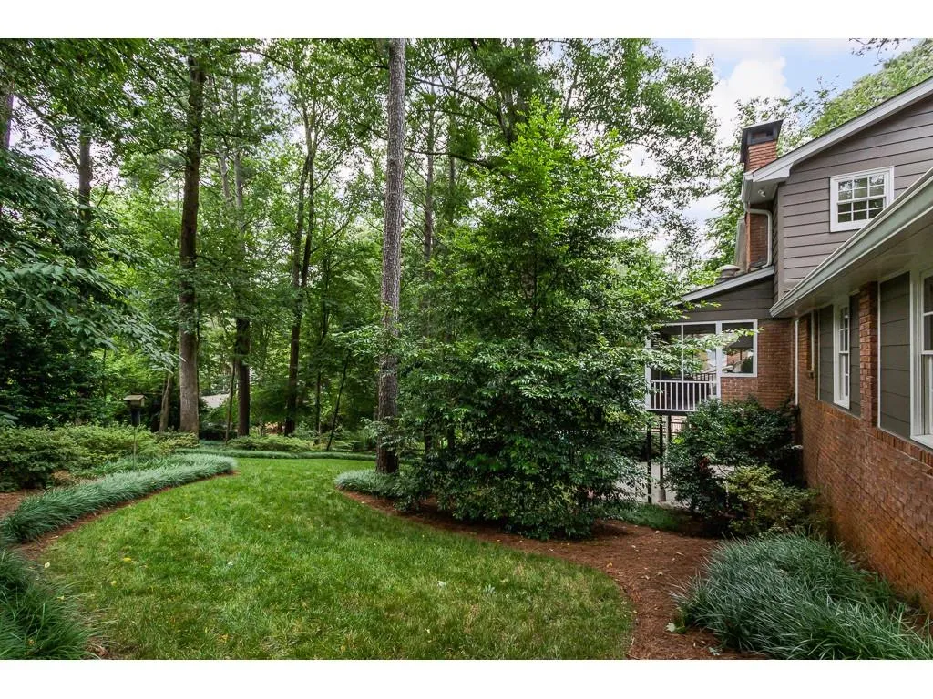 6250 Weatherly Drive, Sandy Springs, Georgia 30328, 4 Bedrooms Bedrooms, ,2 BathroomsBathrooms,Residential,Sold,6250 Weatherly Drive,6575949