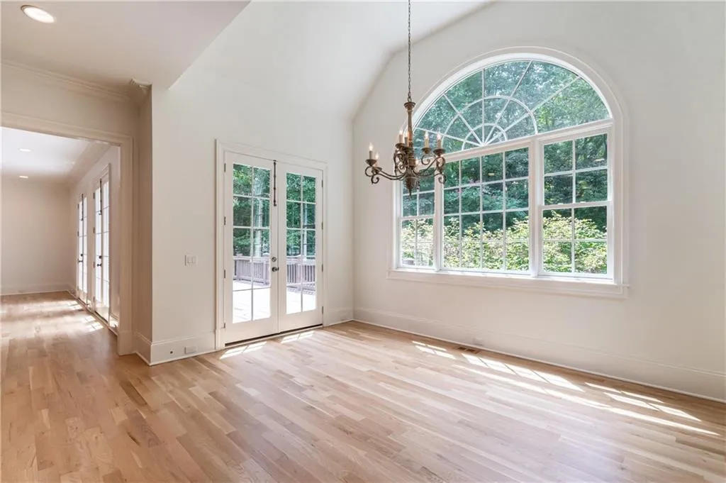 545 Carol Way, Atlanta, Georgia 30327, 6 Bedrooms Bedrooms, ,5 BathroomsBathrooms,Residential,Sold,545 Carol Way,6822072