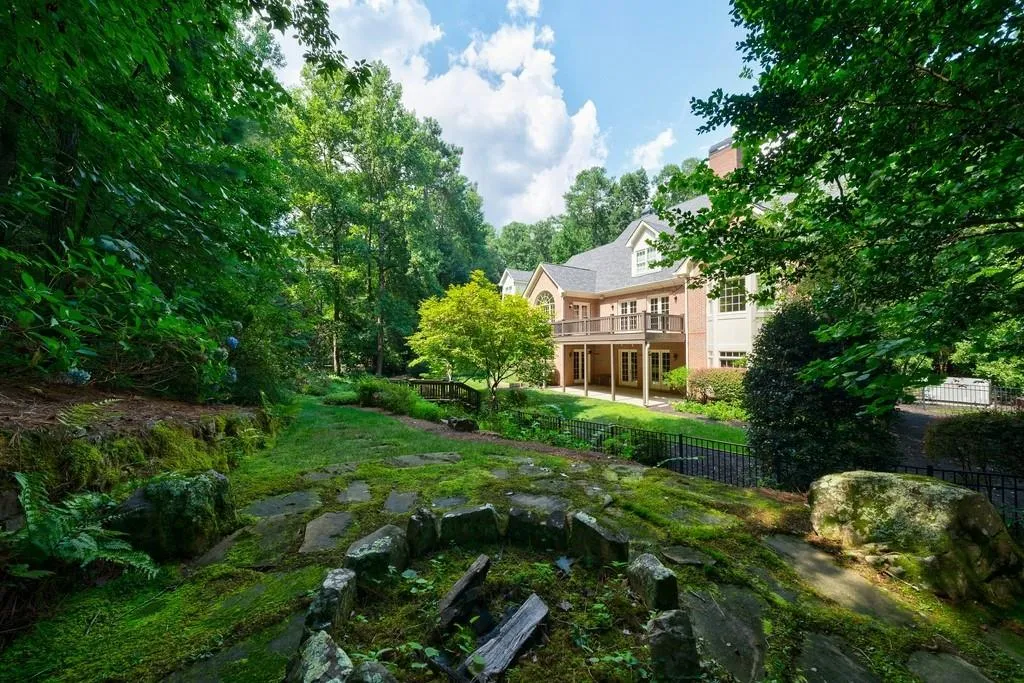 545 Carol Way, Atlanta, Georgia 30327, 6 Bedrooms Bedrooms, ,5 BathroomsBathrooms,Residential,Sold,545 Carol Way,6822072