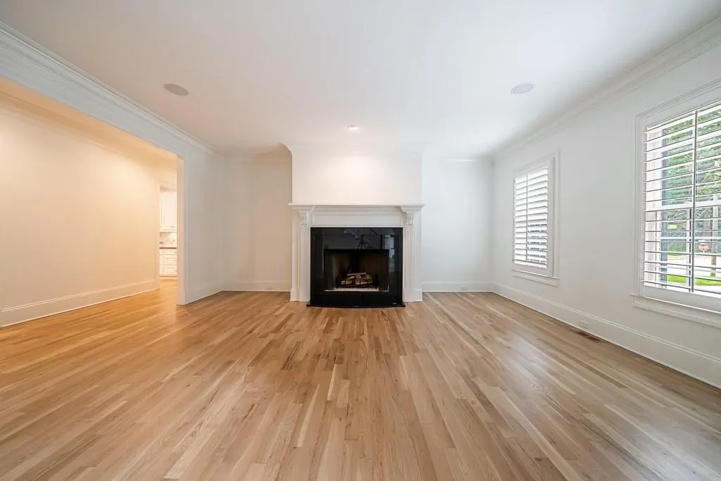 545 Carol Way, Atlanta, Georgia 30327, 6 Bedrooms Bedrooms, ,5 BathroomsBathrooms,Residential,Sold,545 Carol Way,6822072