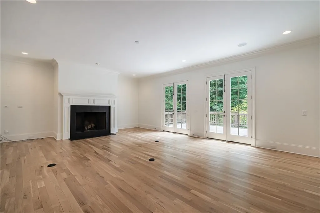 545 Carol Way, Atlanta, Georgia 30327, 6 Bedrooms Bedrooms, ,5 BathroomsBathrooms,Residential,Sold,545 Carol Way,6822072